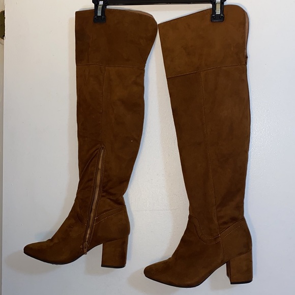 Hot Kiss knee high boots - Picture 2 of 10